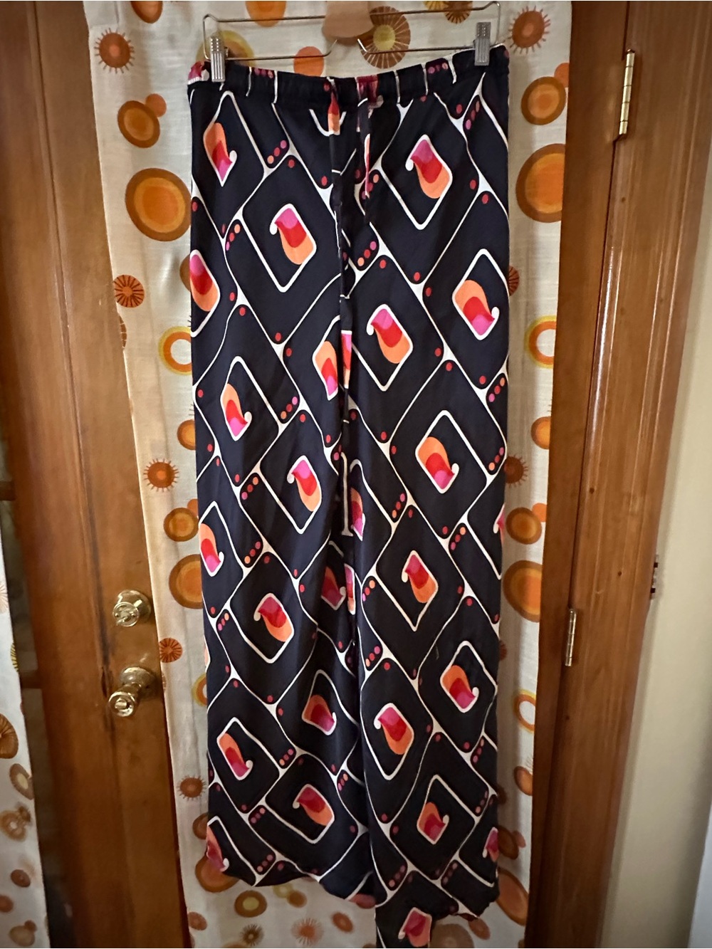 Zara Black Wide-Leg Pants with Pink & Orange Geometric Print